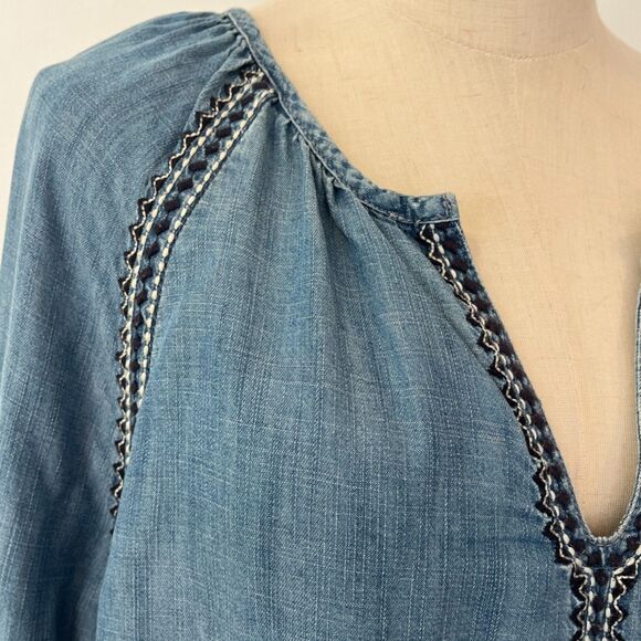 Gap 1969 Chambray Denim Peasant Top Medium Embroidered Seams Boho - Picture 8 of 9